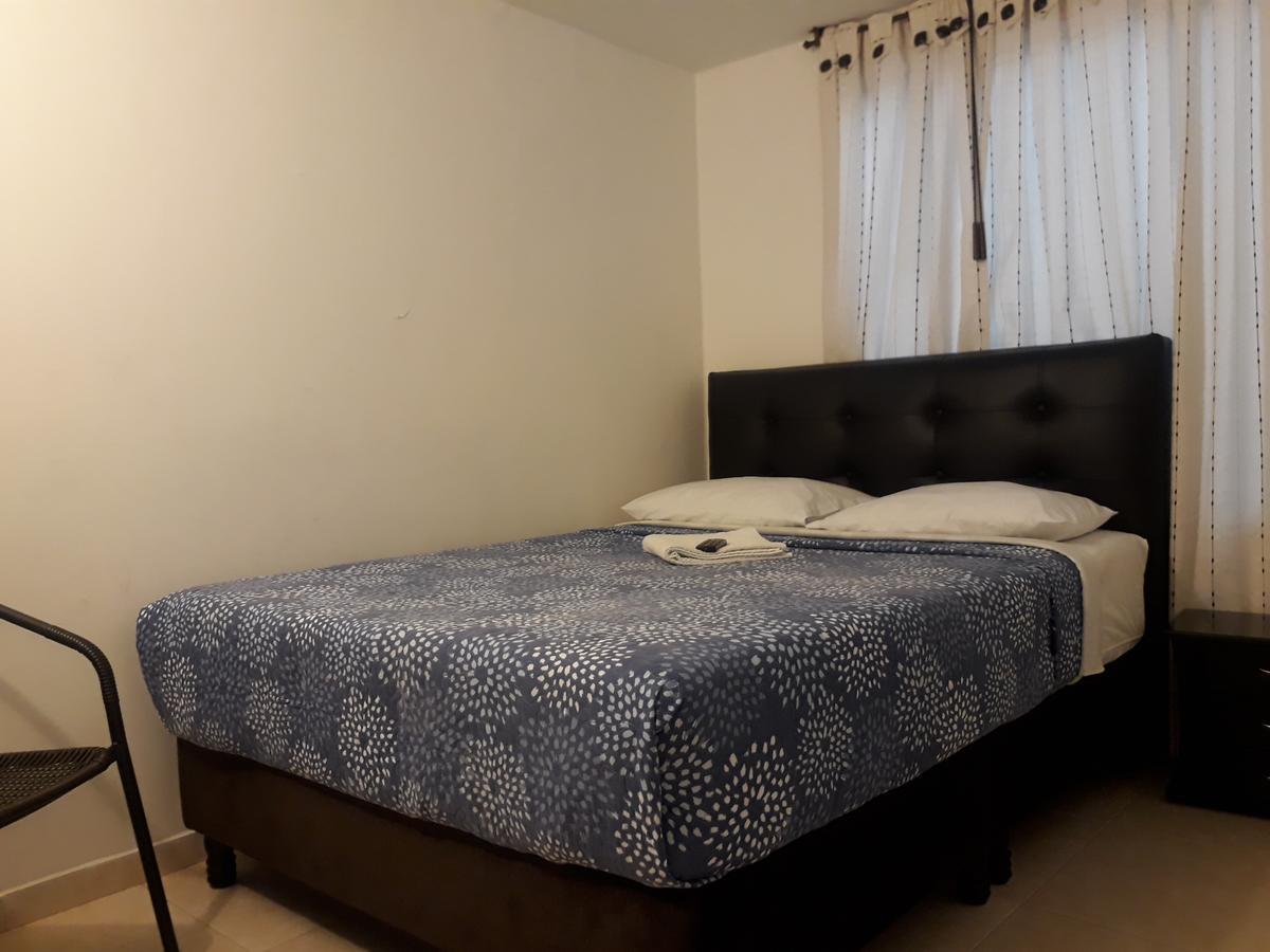 Aparta Hotel Victoria In Богота Екстер'єр фото