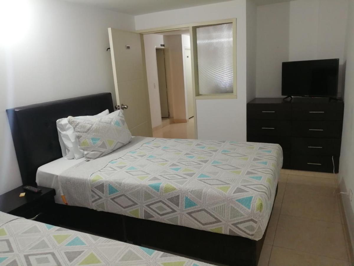Aparta Hotel Victoria In Богота Екстер'єр фото